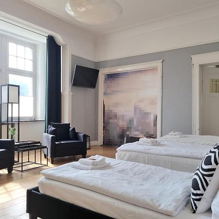 Charysma - Jugendstil Trifft Moderne, Schlafzimmer Mit Smart-Tv, Tischfussball, Darts, Parkplatz Hamelin Extérieur photo