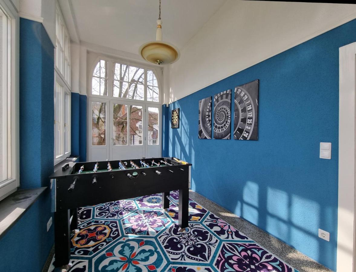 Charysma - Jugendstil Trifft Moderne, Schlafzimmer Mit Smart-Tv, Tischfussball, Darts, Parkplatz Hamelin Extérieur photo