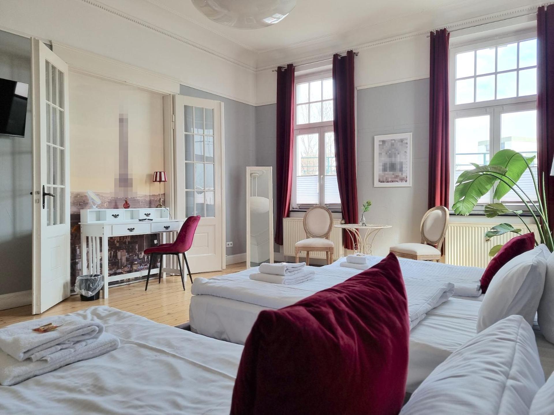 Charysma - Jugendstil Trifft Moderne, Schlafzimmer Mit Smart-Tv, Tischfussball, Darts, Parkplatz Hamelin Extérieur photo