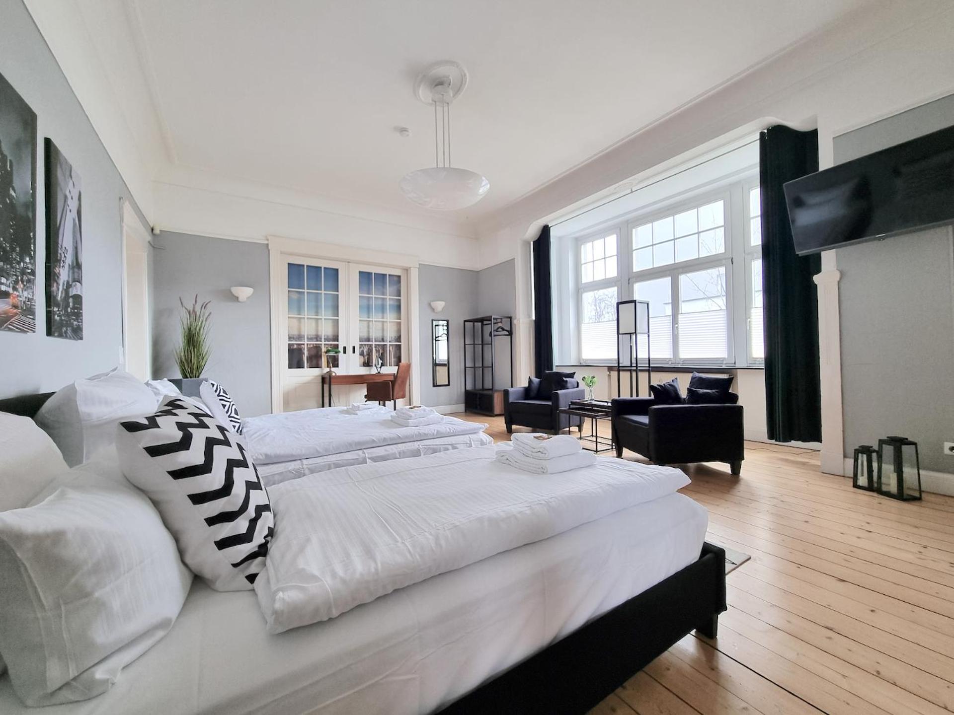 Charysma - Jugendstil Trifft Moderne, Schlafzimmer Mit Smart-Tv, Tischfussball, Darts, Parkplatz Hamelin Extérieur photo